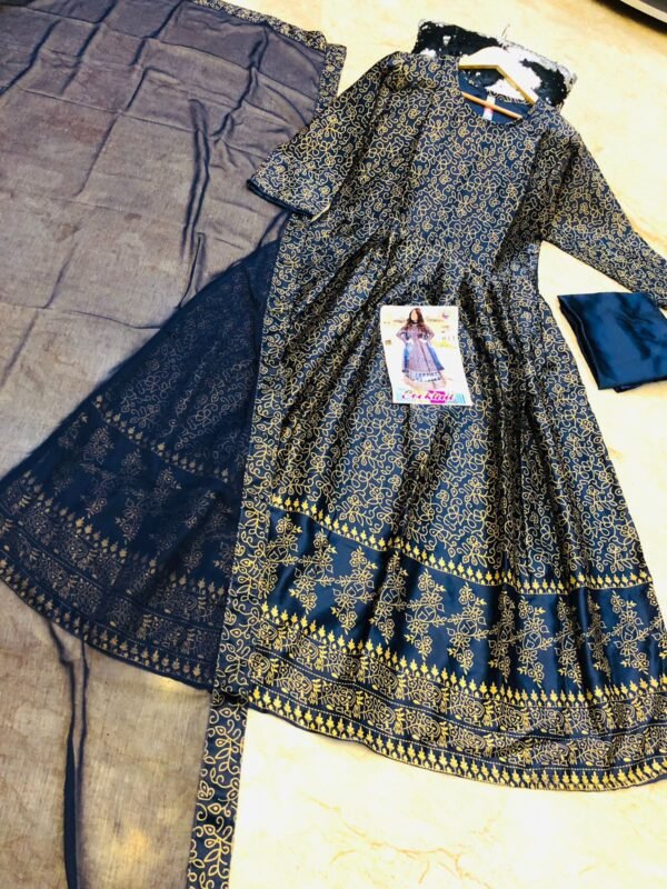 Heavy Printed Maxi With Printed Border Dupatta 3Pcs - Image 5