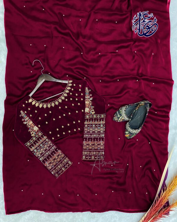Chiffon Saree - Silk Blouse and Chiffon Saree - Image 4